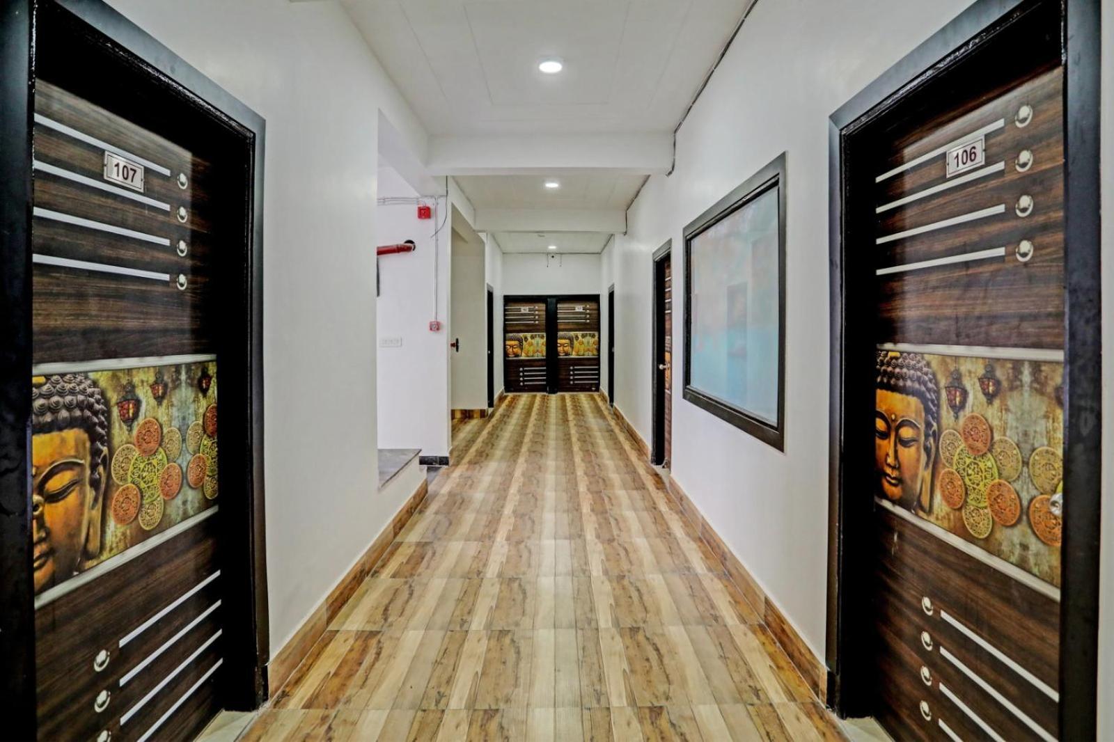 Hotel Golden Prime King Nueva Delhi Exterior foto