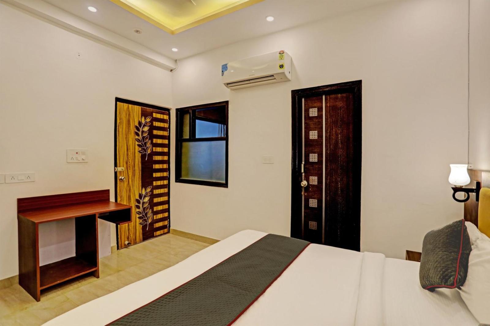 Hotel Golden Prime King Nueva Delhi Exterior foto